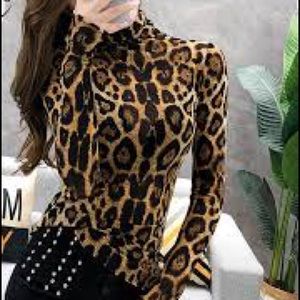 Leopard Turtleneck
